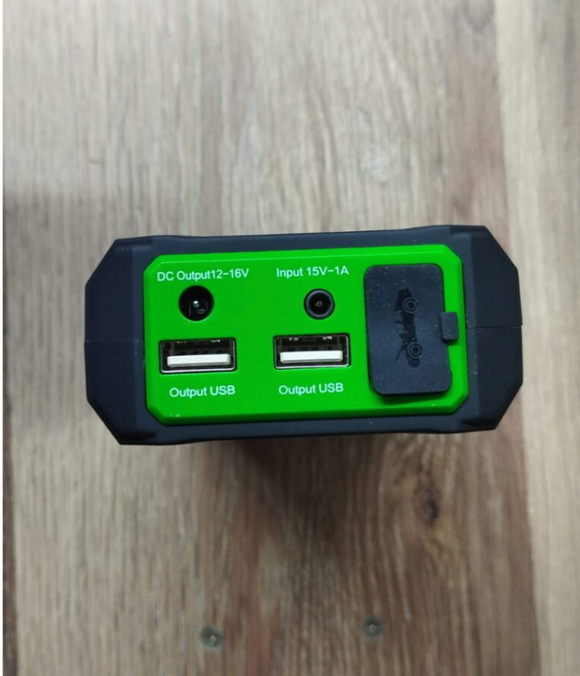 Kit pornire auto moto cu acumulatori, power bank, baterie externa 24.000 mAh