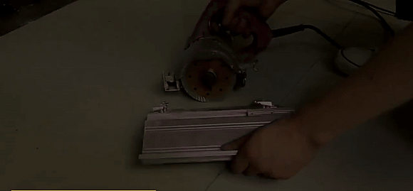 Adaptor la 45° pentru fierastrau circular de mana, pt sanfren canturi gresie, faianta, piatra