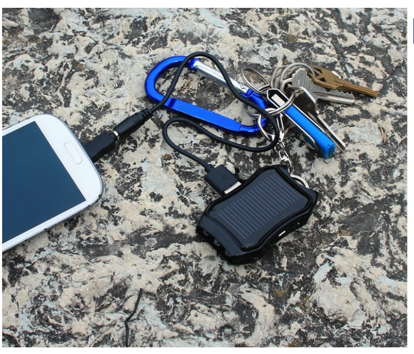 Mini powerbank, baterie externa mica 1200 mAh cu incarcare solara si lanterna, tip breloc